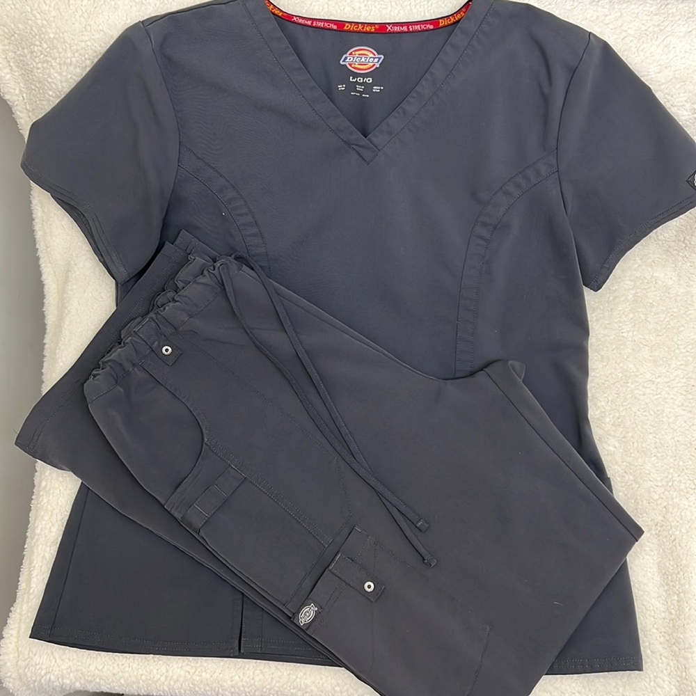 EUC-Dickies Extreme Stretch Scrub Set